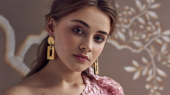 Josephine Langford Portrait 2019 HD wallpaper