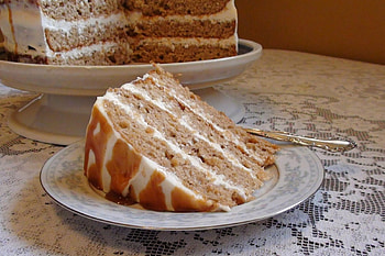 Caramel Apple Layer Cake, sweet, dessert, delicious, cake, abstract, bakery, apple, frosting, caramel, layer HD wallpaper