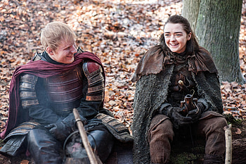 Ed Sheeran And Maisie Williams Game Of Thrones, game-of-thrones-season-7, game-of-thrones, tv-shows, ed-sheeran, arya-stark, maisie-williams HD wallpaper