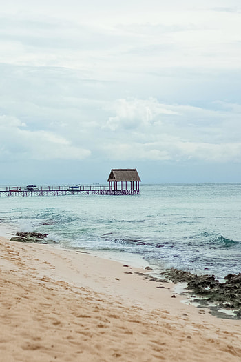 Beach, hut, pier, sunny day HD phone wallpaper