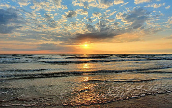 Sunset in Latvia, sea, clouds, Latvia, sunset, beach HD wallpaper