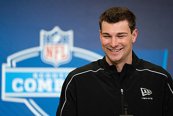 Gridiron Smile — American NFL HD wallpaper