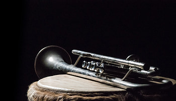 Solo trumpet apritif, Vivianfung composition, Musical performance, Captivating melody HD wallpaper