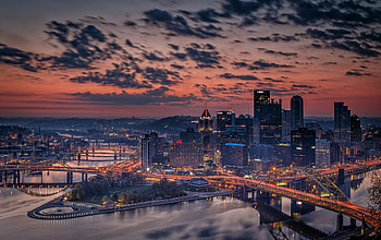 Evening bridges, Pittsburgh scenery, Cloud-filled skies, City's elegance HD wallpaper