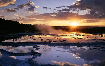 Sunset - Great Fountain Geyser, geyser, great fountain geyser, great fountain, fountain, clouds, sky, sun, sunset HD wallpaper