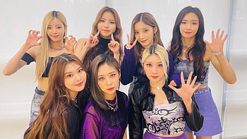 K-pop newcomers, 2022 rising stars, Must-know artists, Music industry HD wallpaper