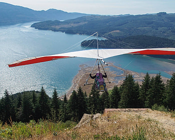 Empowering women, Flying like a girl, Breaking barriers, Female hang gliders HD wallpaper