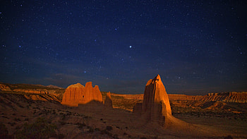 canyon, desert, night, stars, sky, shadow HD wallpaper