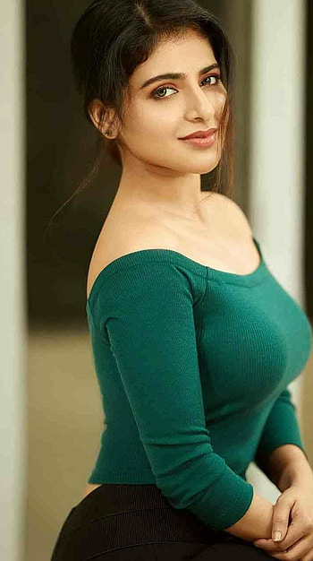 Ishwarya Menon, mallu actress HD phone wallpaper