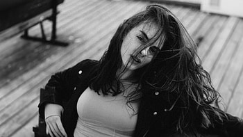 Elegant Woman Portrait In Black And White, girls, model, monochrome, black-and-white HD wallpaper