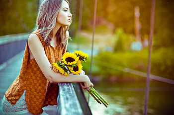 Girl Standing With Sun Flowers, love, girl, sad, alone, flowers HD wallpaper