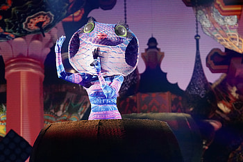 Queen Cobra, The Masked Singer, Fan theories, Unmasking speculation HD wallpaper