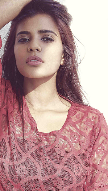 Aishwarya rajesh, tamil actress, seductive HD phone wallpaper