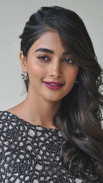 South Heroine, Pooja Hegde, Gorgeous, Actress HD phone wallpaper