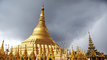 Shwedagon Pagoda, Myanmar Buddhist site, Beautiful places, Amazing buildings HD wallpaper