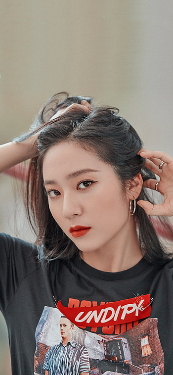 Krystal Jung, KPOP locks, Cosmopolitan hoot, Stylish looks HD phone wallpaper