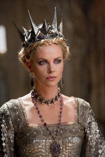 Charlize Theron, Ravenna, Hollywood passion, Madness HD phone wallpaper