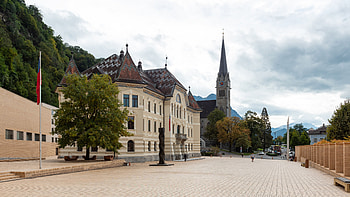 Vaduz Stadtverwaltung, Liechtenstein HD wallpaper