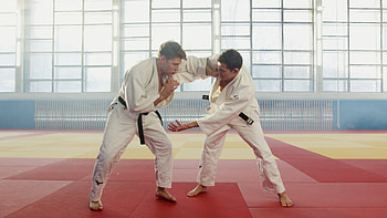People doing Judo, Stock video footage, Exciting sport, Dynamic movements HD wallpaper