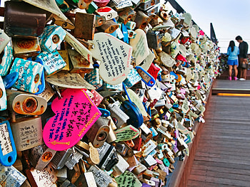 Lover's Bridge, Paris, Love locks preservation, Pont des Arts HD wallpaper