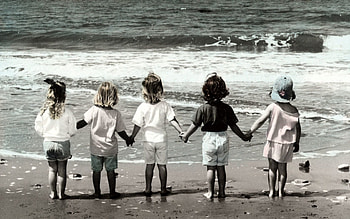 Sea, Children, Beach, Miscellanea, Miscellaneous, Mood, Friends HD wallpaper