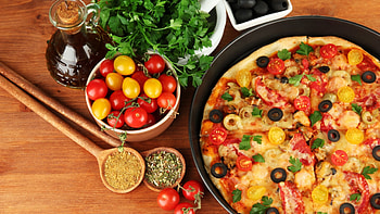 Pizza topping, Fresh herbs, Tasty Italian cuisine, Flavourful homemade pizza HD wallpaper