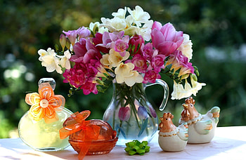 Flowers, Tulips, Decorations, Bouquet, Jug, Figurines, Figures, sia HD wallpaper