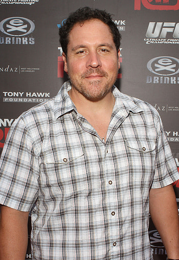 Jon Favreau, Biography, Personal details, Background information HD phone wallpaper