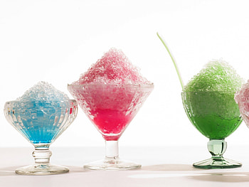 Refreshing treat for you, blue, sweet, color, aqua, ice cream, summer, pink, green, glass, water HD wallpaper