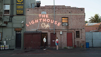 The Lighthouse Cafe, La La Land HD wallpaper