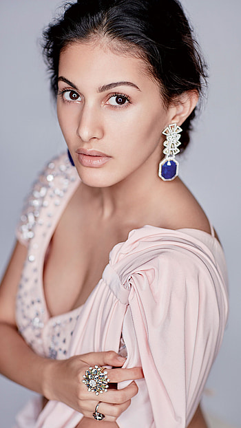 Amyra dustur, bollywood actress, cute, gorgeous HD phone wallpaper