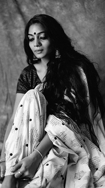 Nitya sree, , saree beauty, bnw HD phone wallpaper