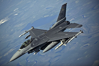 f-16 fighting falcon HD wallpaper