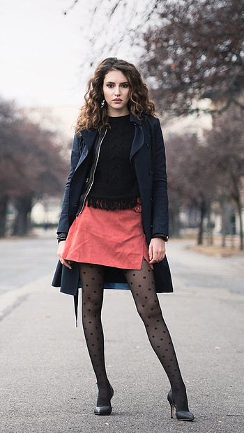 brown eyes, skirt, depth of field, brunette, woman, model HD phone wallpaper
