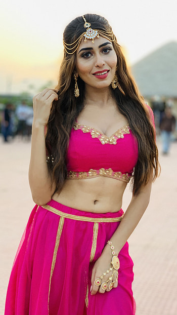 Ruma Sharma, model, actress HD phone wallpaper