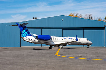 ExpressJet Airlines, United Express operations HD wallpaper