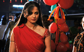 Anushka In Vannam Movie, anushka-sharma, indian-celebrities, desi-girls, girls HD wallpaper