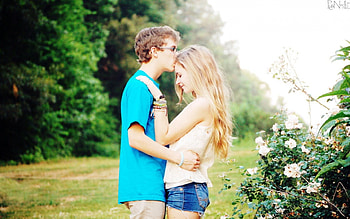 ಌ.Sweet of Relationship.ಌ, lover, cute, sweet couple, trees, girlfriend, boyfriend, true friends, stunning, sweet, garden, beautiful, sweet of relationship, pretty, love, romantic, flowers, friendship, kiss, lovely HD wallpaper