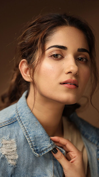 Ruhani sharma, bollywood actress HD phone wallpaper