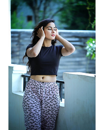 Kanchan bamne, flash graphy, street fashion HD phone wallpaper