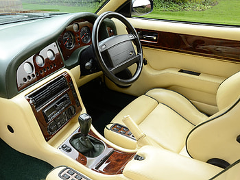 Interior, Aston Martin, Cars, Steering Wheel, Rudder, Salon, V8, Vantage, Beige, 1993 HD wallpaper