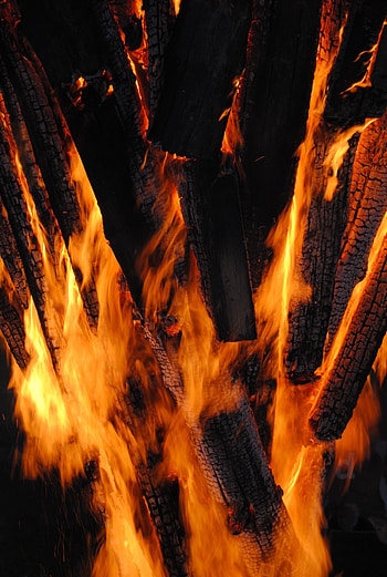 Fire, Bonfire, Coals, Dark, Flame, Miscellanea, Miscellaneous, Firewood HD phone wallpaper