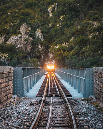 Rock, Shine, Light, Miscellanea, Miscellaneous, Bridge, Train HD phone wallpaper