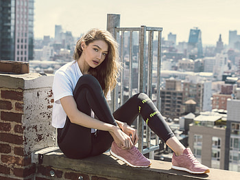 Gigi Hadid Reebok 2017, gigi-hadid, celebrities, girls, reebok HD wallpaper