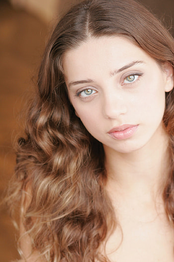 Angela Sarafyan, Movies, March 2013 stage HD phone wallpaper