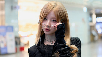 BABYMONSTER - Asa modeling stylishly in blonde hair with glasses, Asa 