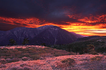 Sunset on the Mountains, nature, mountains, sun, sunset HD wallpaper