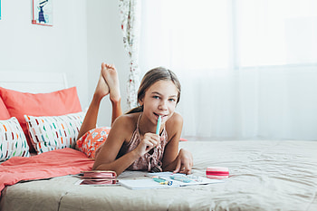 Little girl, notebook, childhood, blonde, fair, ben, nice, adorable, bonny, sweet, Belle, white, window, bed, Hair, girl, comely, sightly, pretty, face, pen, lovely, pure, child, fun, graphy, cute, baby, , Nexus, beauty, kid, feet, room, beautiful, people, little, pink, lying, princess, dainty HD wallpaper