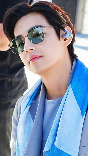 Kim Taehyung, bts, cgv, thv, taetae, tae HD phone wallpaper
