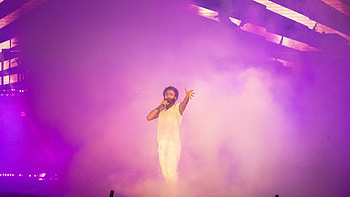 Childish Gambino, Lollapalooza review, Rapper transcends HD wallpaper